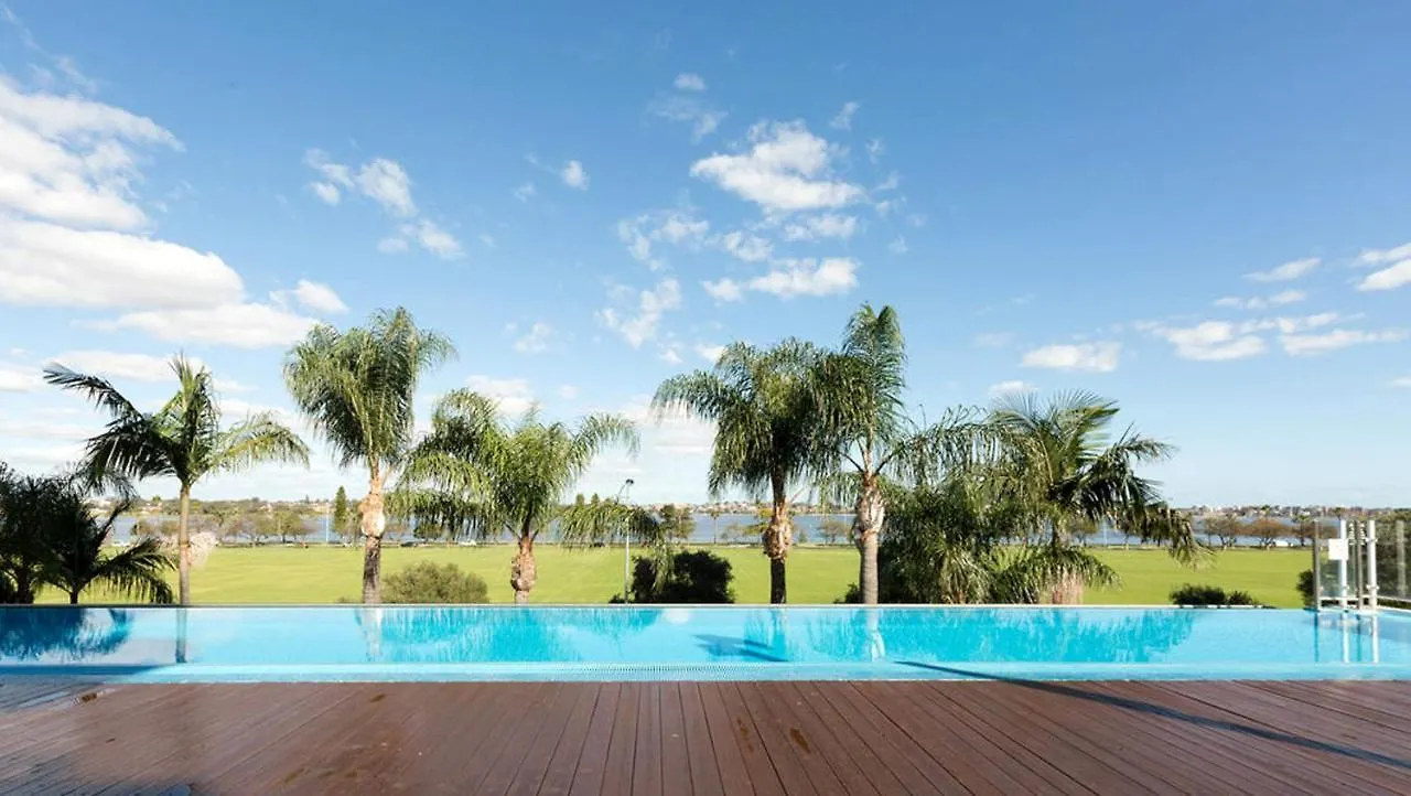 Crowne Plaza Perth By Ihg Hotel