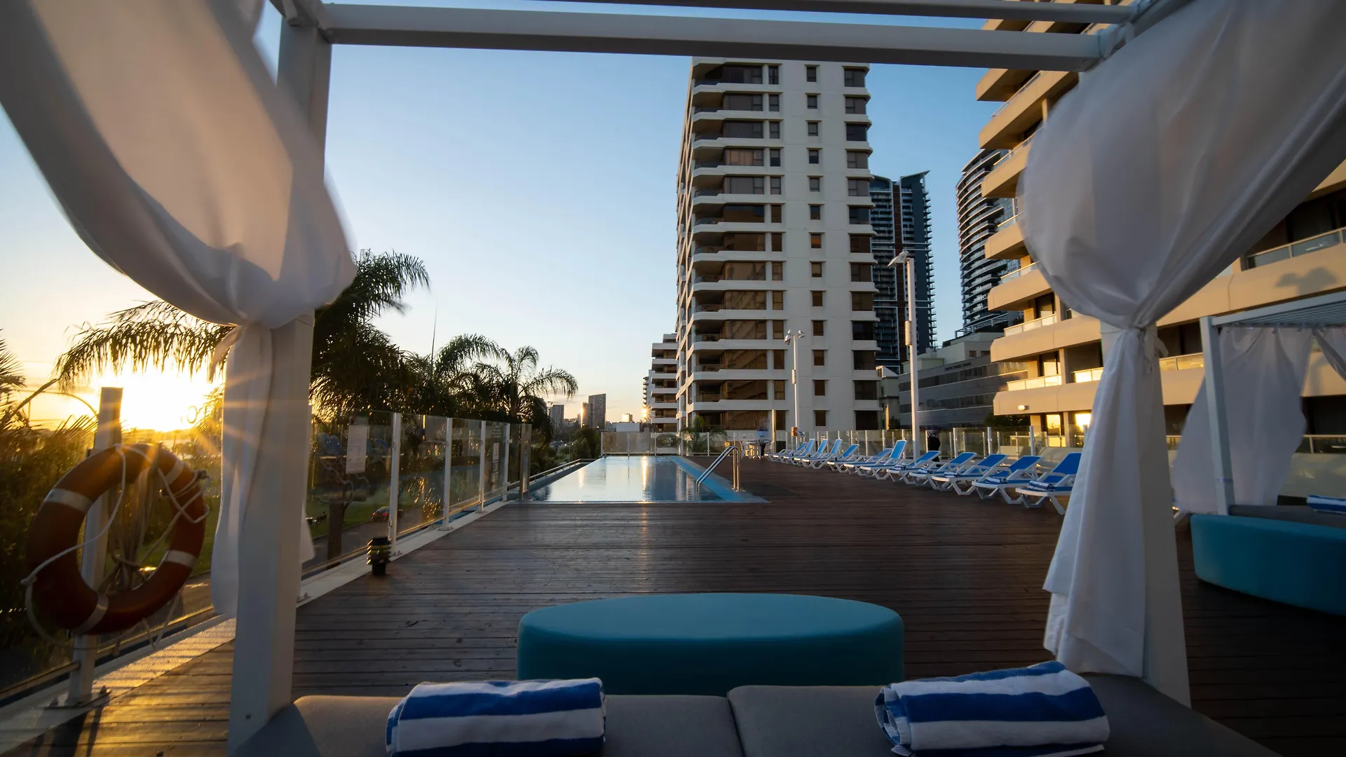 Crowne Plaza Perth By Ihg Hotel