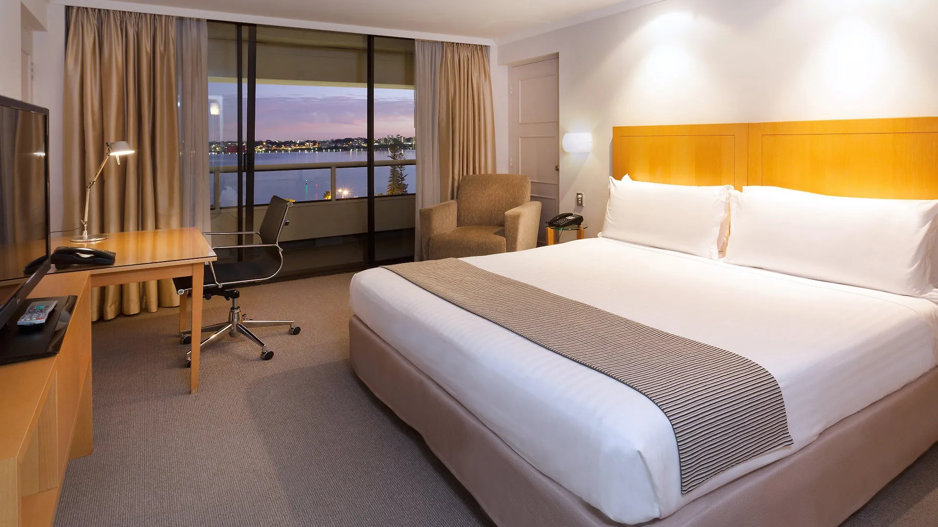 Hotel Crowne Plaza Perth By Ihg