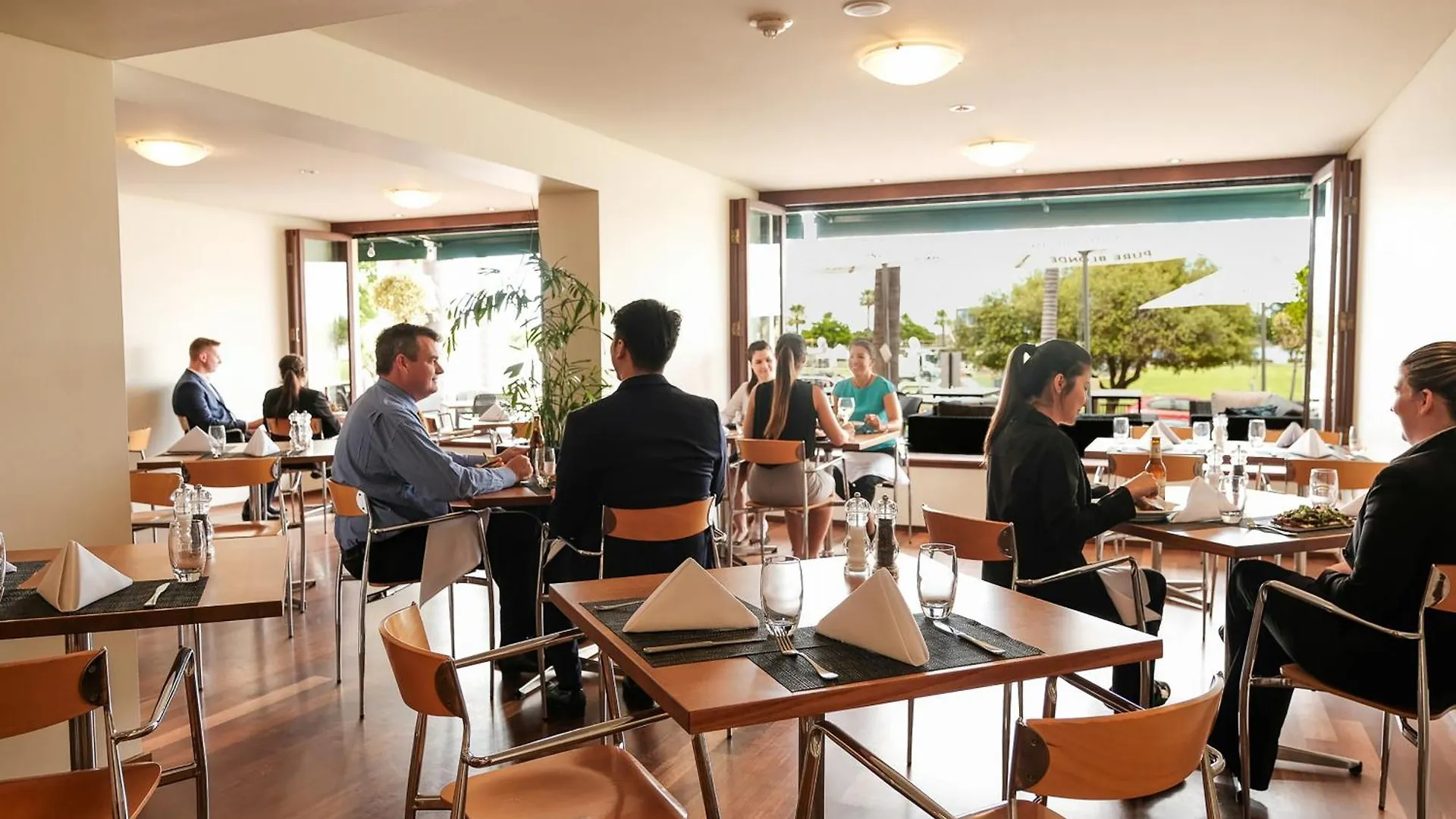 Crowne Plaza Perth By Ihg Hotel